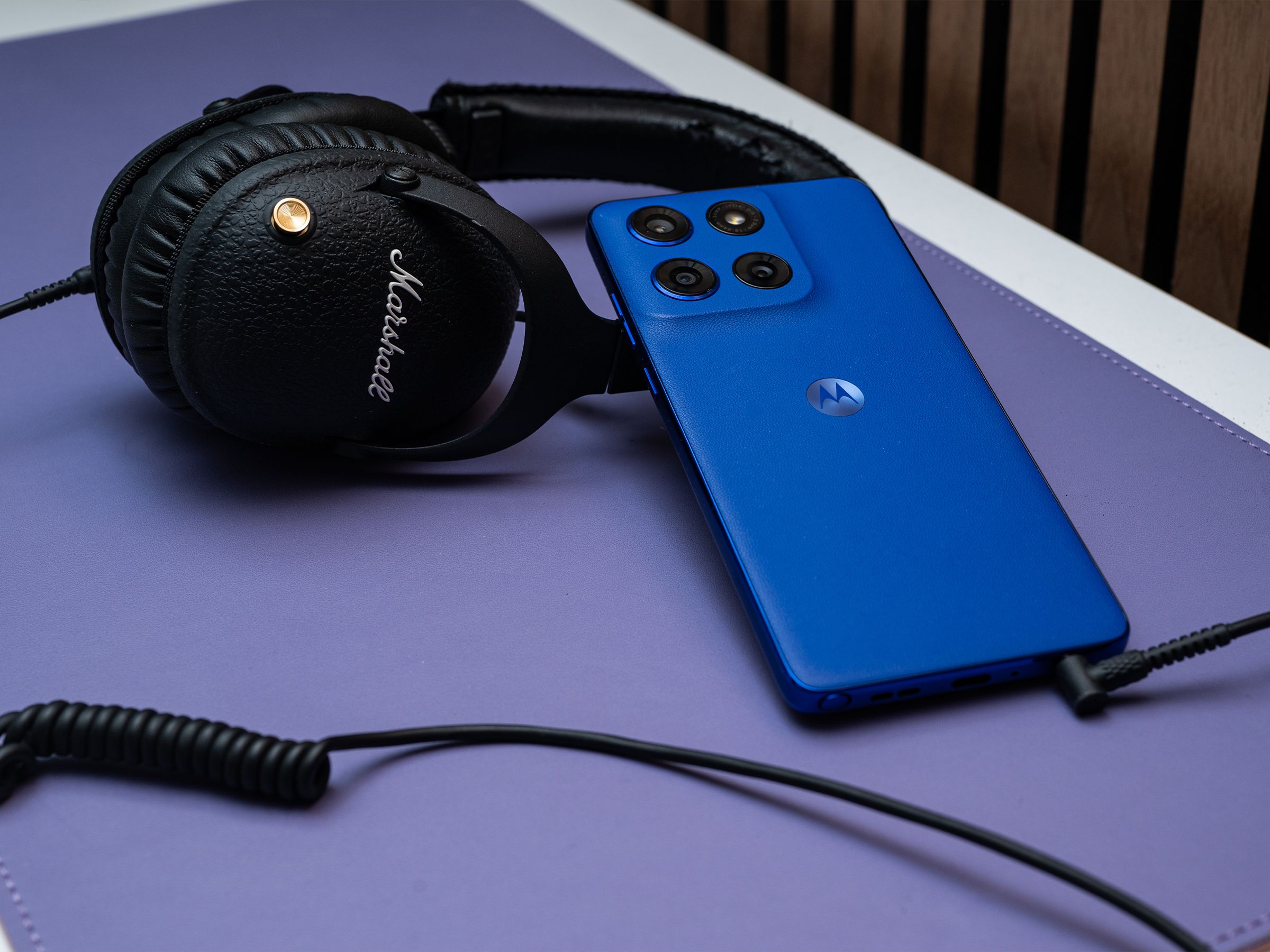 5 Best Phones With Headphone Jacks (2025): Tested and Reviewed